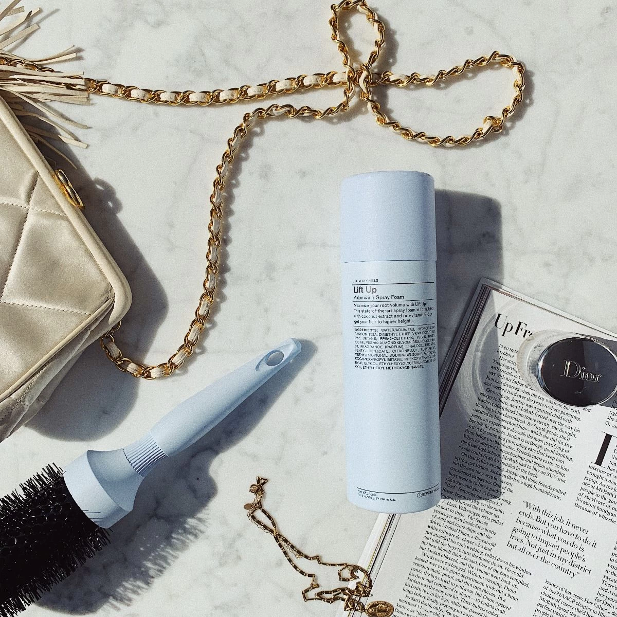 J Beverly Hills BLUE Lift Up 260ml - Image 4